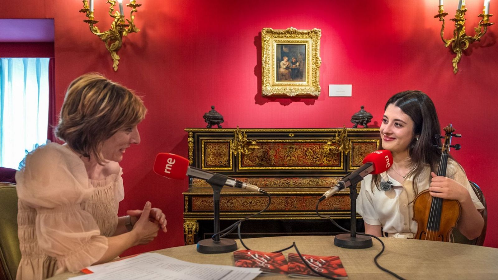 Mamen Asencio entrevista a María Dueñas