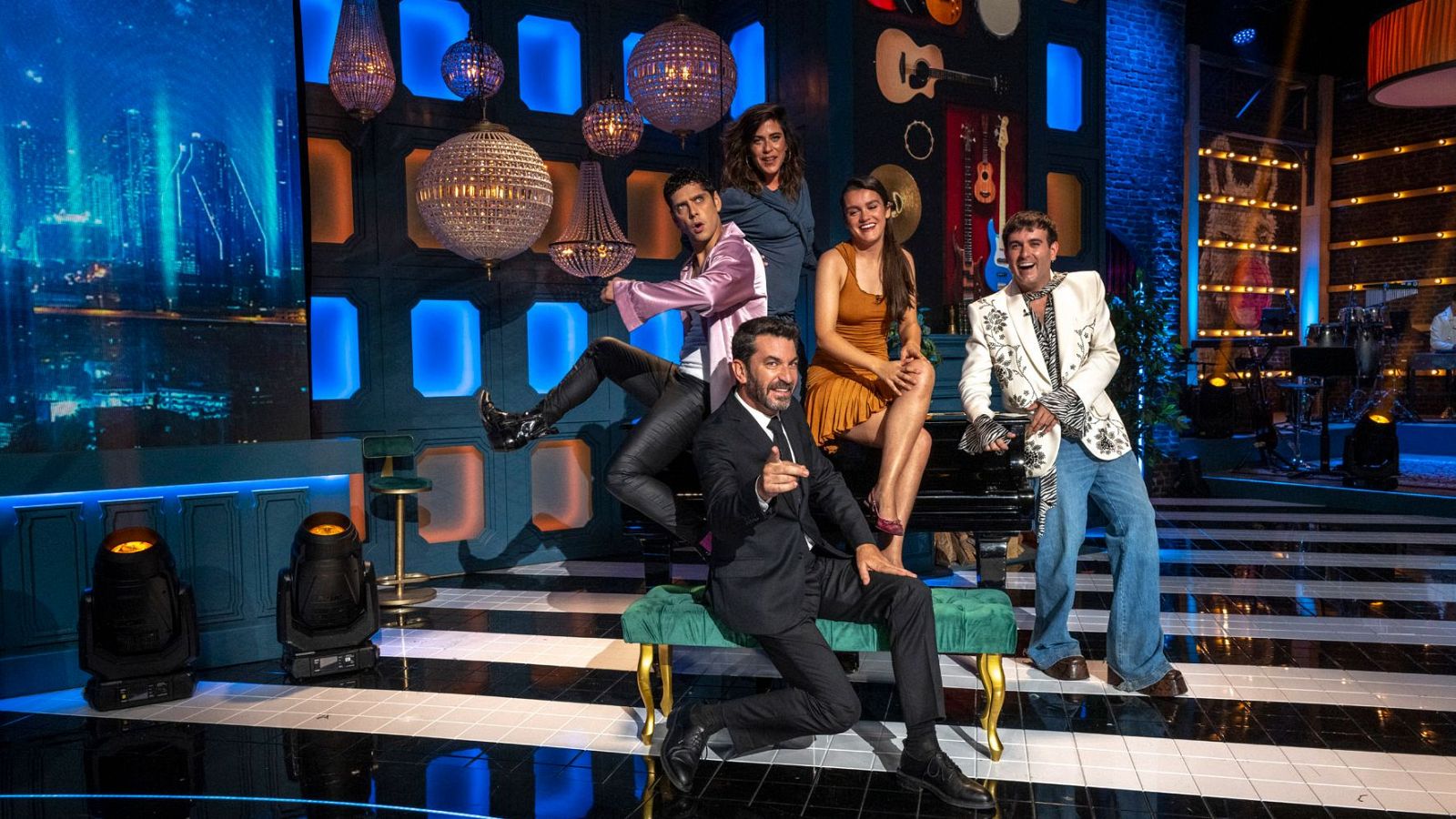 María León, Edu Casanova, Amaia y Palomo Spain, en 'That's My Jam' con Arturo Valls