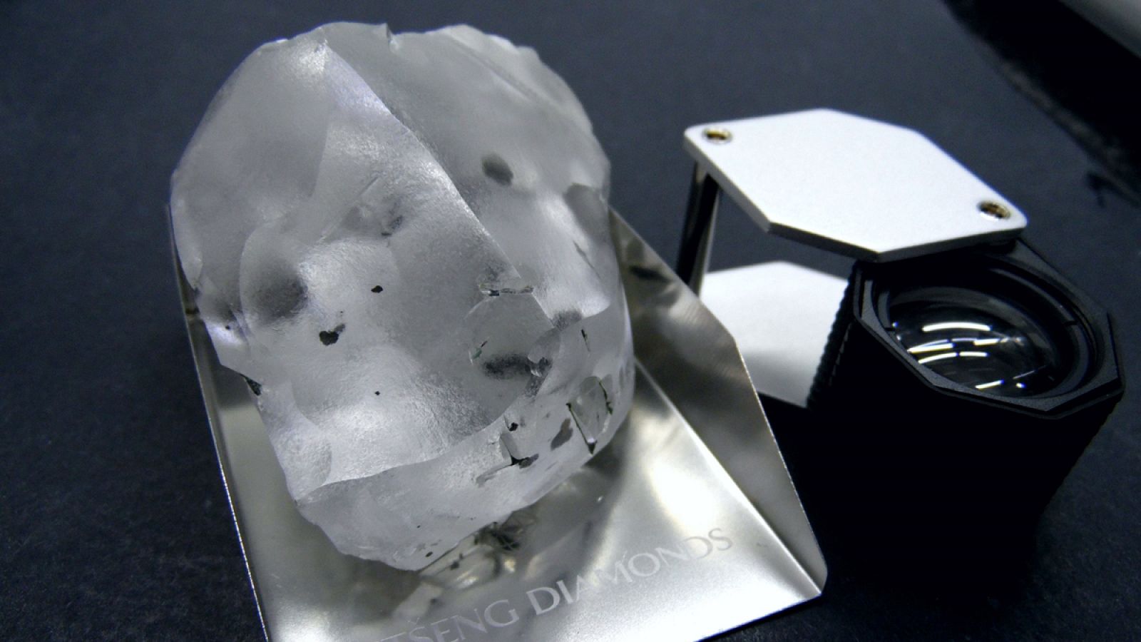 Vista del diamante encontrado por la empresa británica Gem Diamonds en una mina cercana a Maseru (Lesoto).