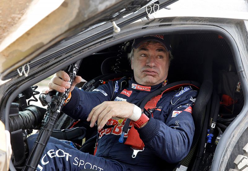 Sanción a Carlos Sainz de 10 minutos por un incidente con un piloto holandés de quad