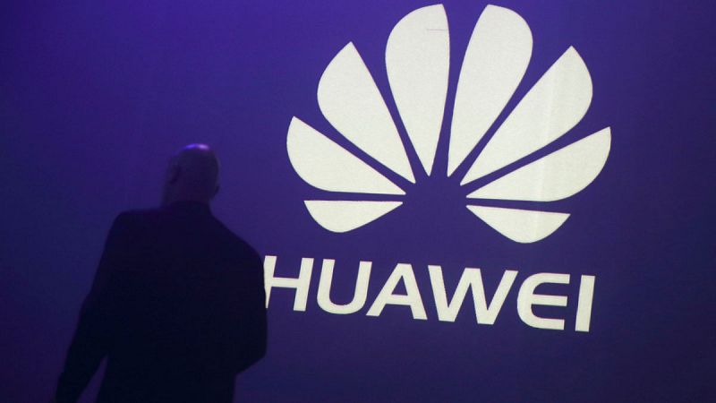 Congresistas de EE.UU. instan a AT&T a romper sus lazos con la china Huawei por motivos de seguridad nacional