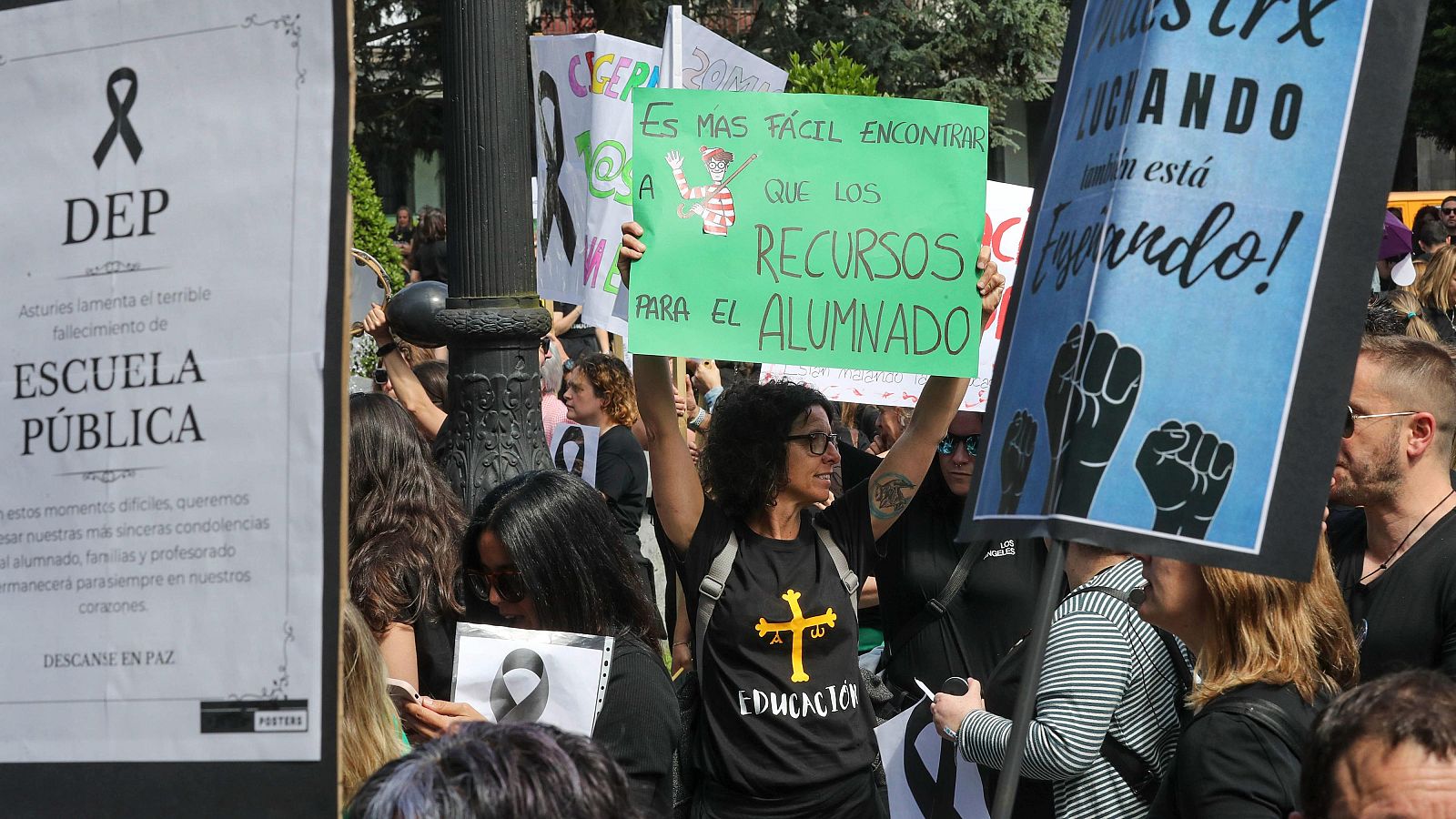 Sindicatos cifran la huelga educativa en el 96% en infantil y primaria y 50% en secundaria