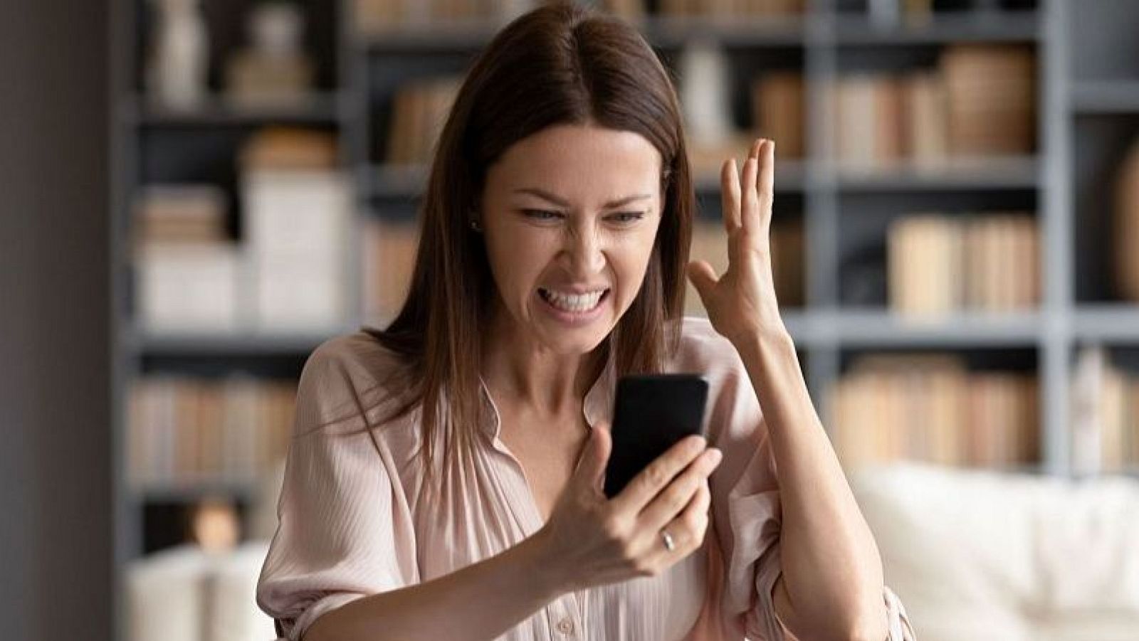 Espanya restringeix les trucades comercials indesitjades que reben els usuaris