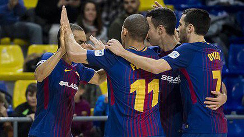 El Barça remonta al O Parrulo y afianza su segundo puesto