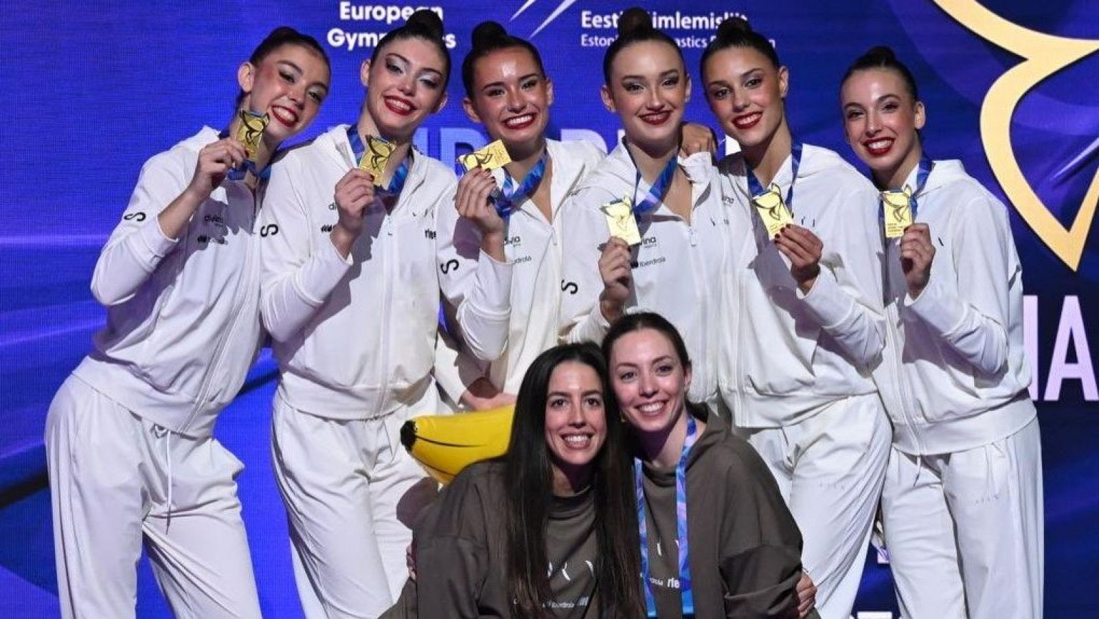 El conjunto sénior de España se proclama campeón en el Europeo de gimnasia rítmica.