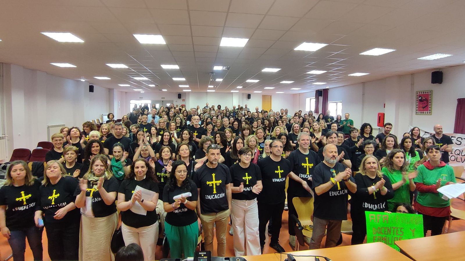 Los directores de colegio que dimitieron en Asturias piden condiciones dignas