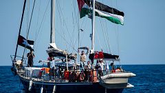 La Flotilla de la Libertad, con Greta Thunberg a bordo, denuncia el "secuestro" de su tripulación por parte de Israel