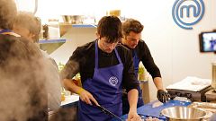 MasterChef 13 | El susto de Ismael tras su quemadura en el programa: así fue la reacción de sus compañeros