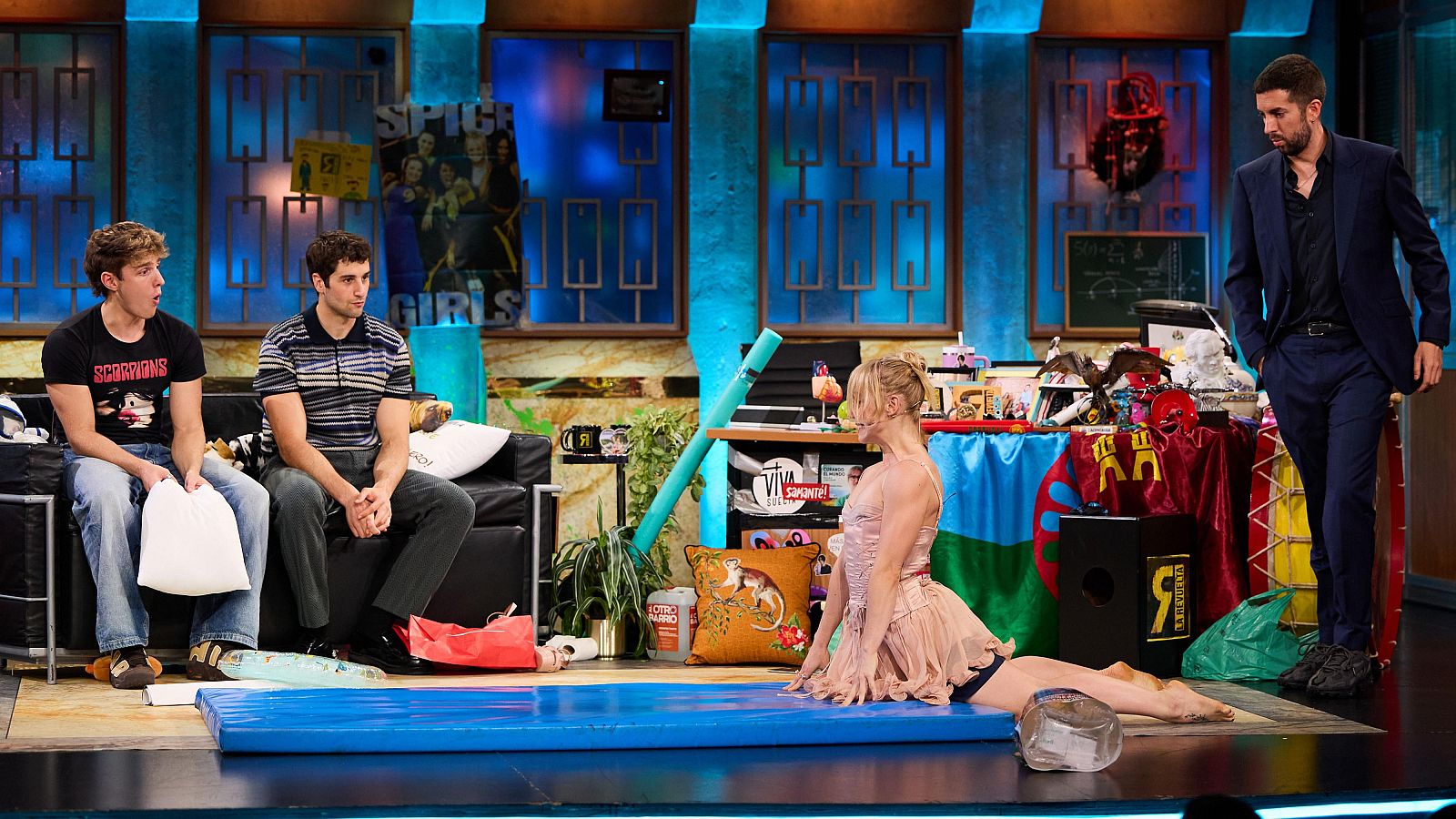 Nuno Gallego, Agustín Della Corte y Clara Galle en La Revuelta 9/6/25