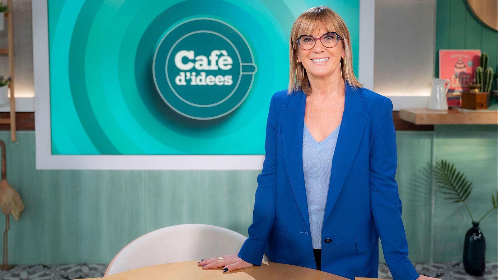 Gemma Nierga, en el plató de 'Cafè d'idees'