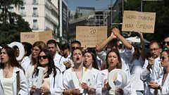 Los médicos protestan contra el borrador del Estatuto Marco propuesto por Sanidad en una jornada de huelga nacional
