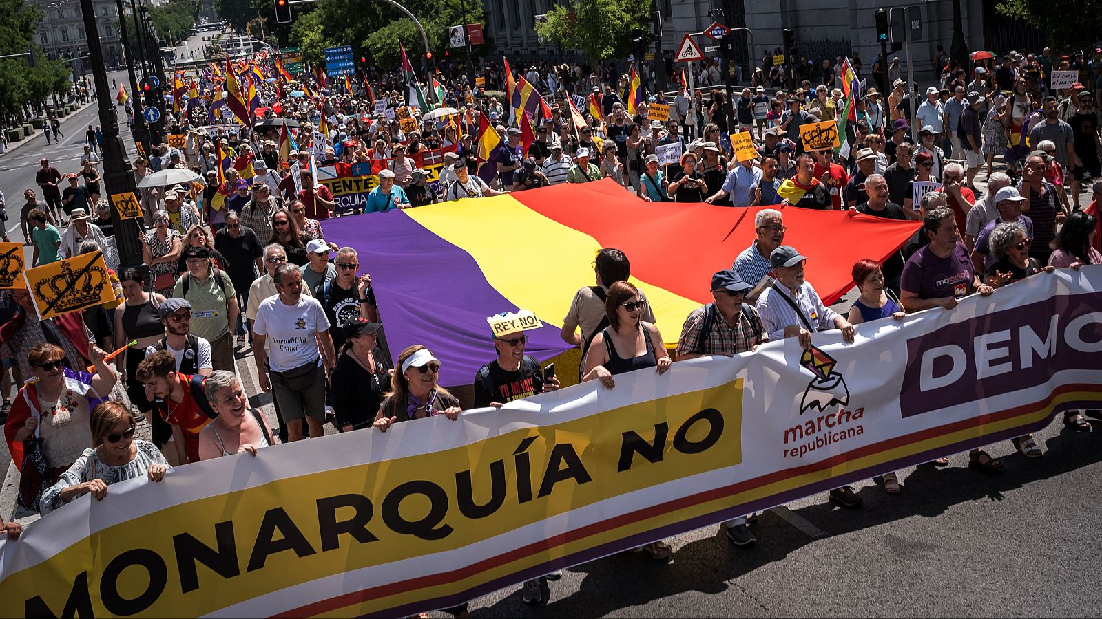 Marchan en Madrid para pedir una república en España