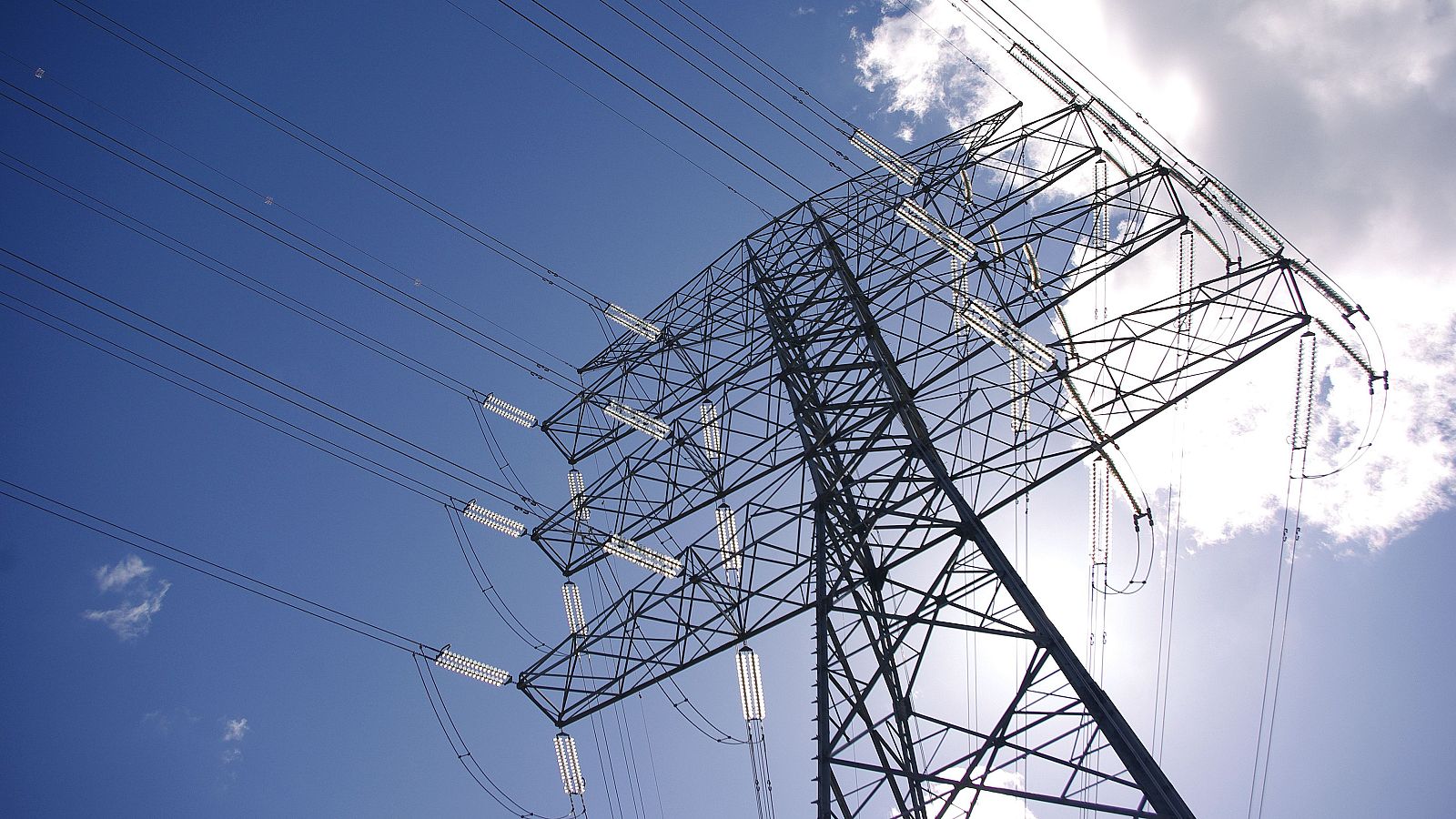 El Banco Europeo de Inversiones destina 1.600 millones de euros a la interconexión eléctrica del Golfo de Vizcaya