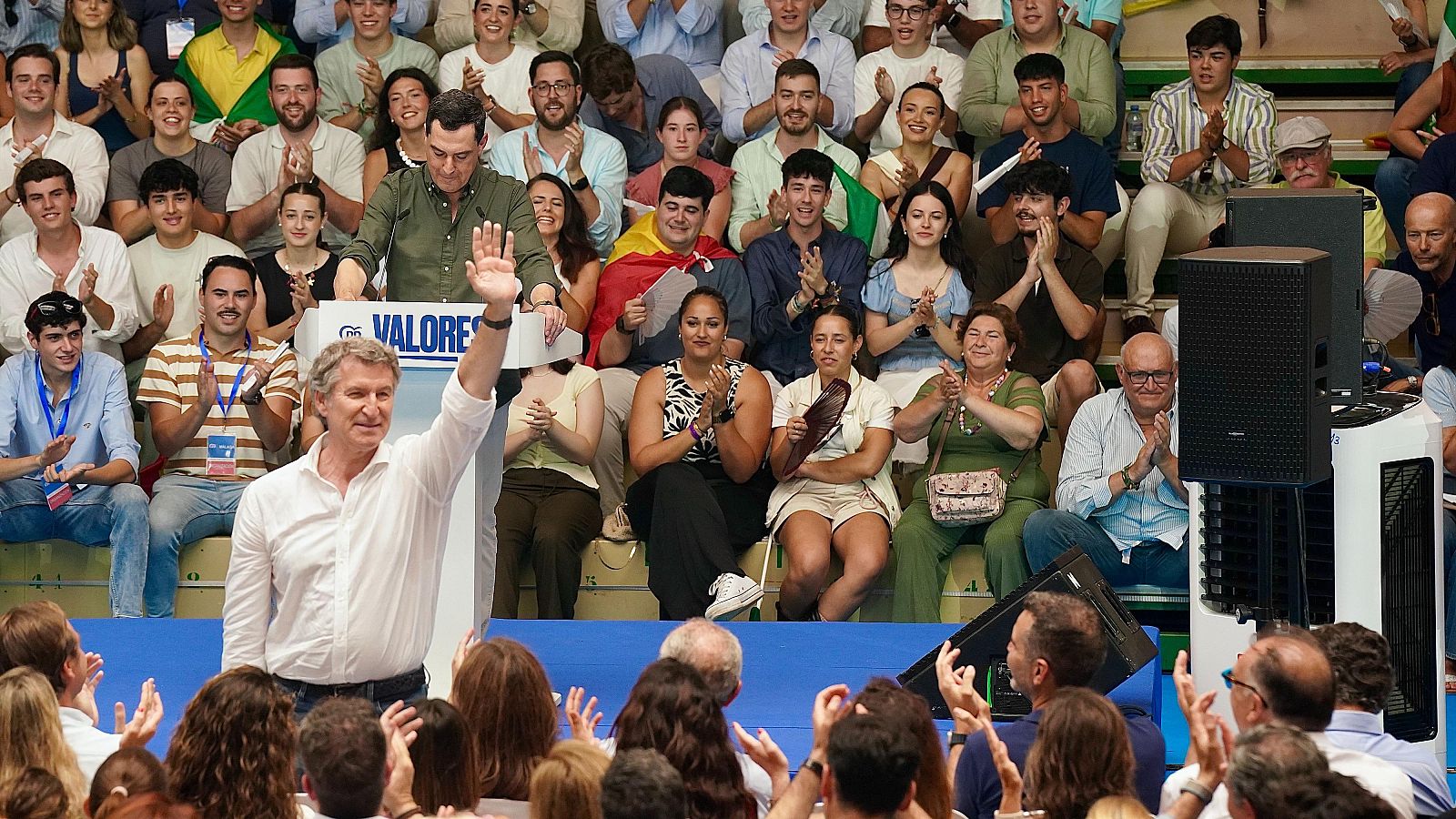 Alberto Núñez Feijóo interviene en un acto de partido en defensa de "la democracia"
