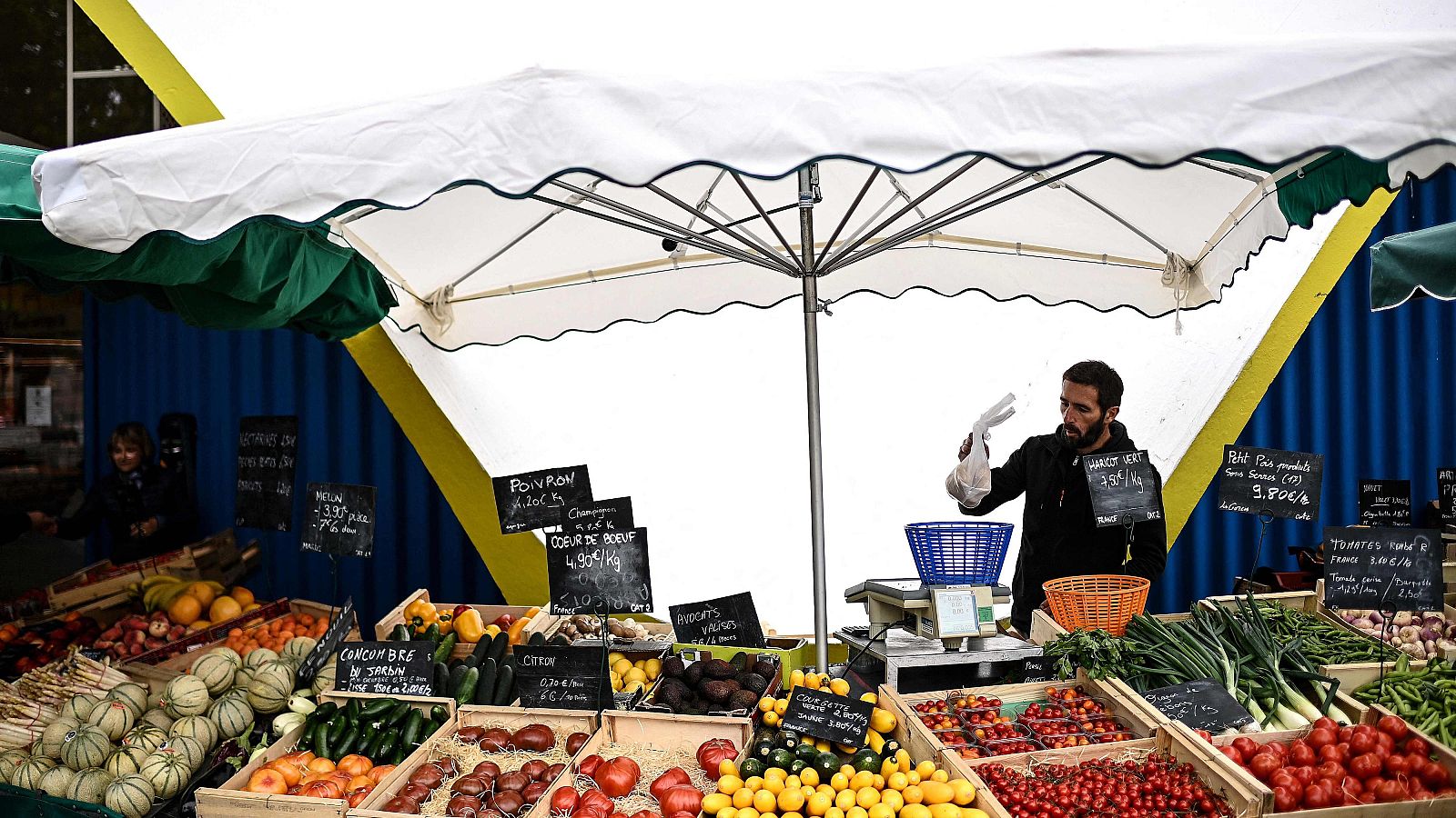 La tasa de inflación de la eurozona bajó en mayo al 1,9% y ya se sitúa por debajo del objetivo del BCE