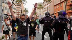 Barricadas en Puerto Real y manifestación en Cádiz en el segundo día de huelga del metal que deja tres detenidos
