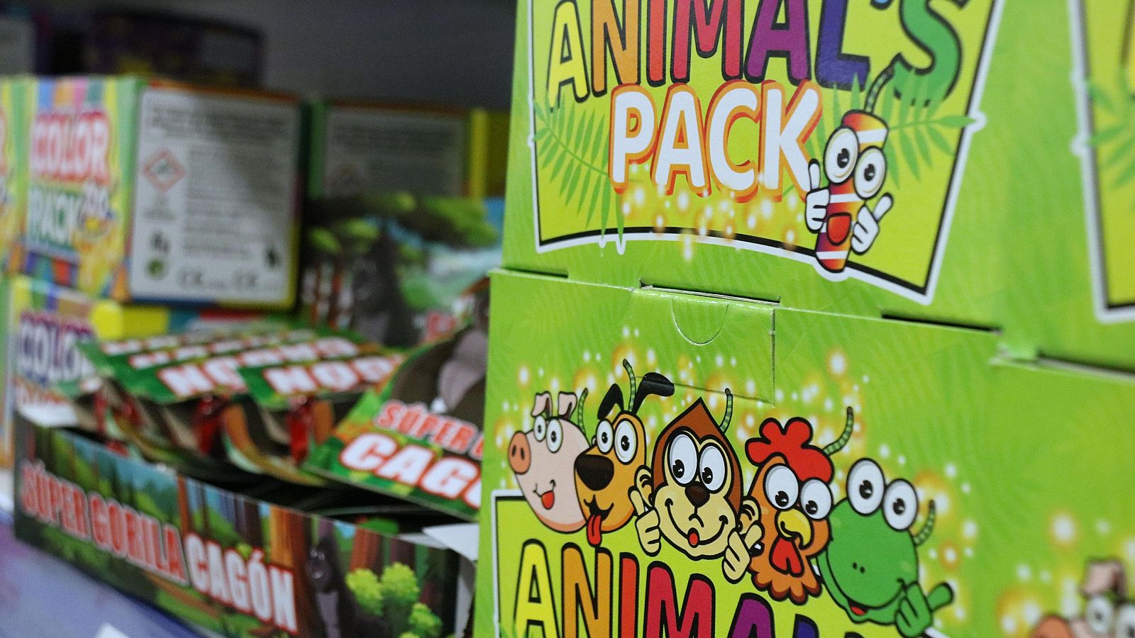 Petards d'animals que espeteguen tenen molt d'èxit entre els infants