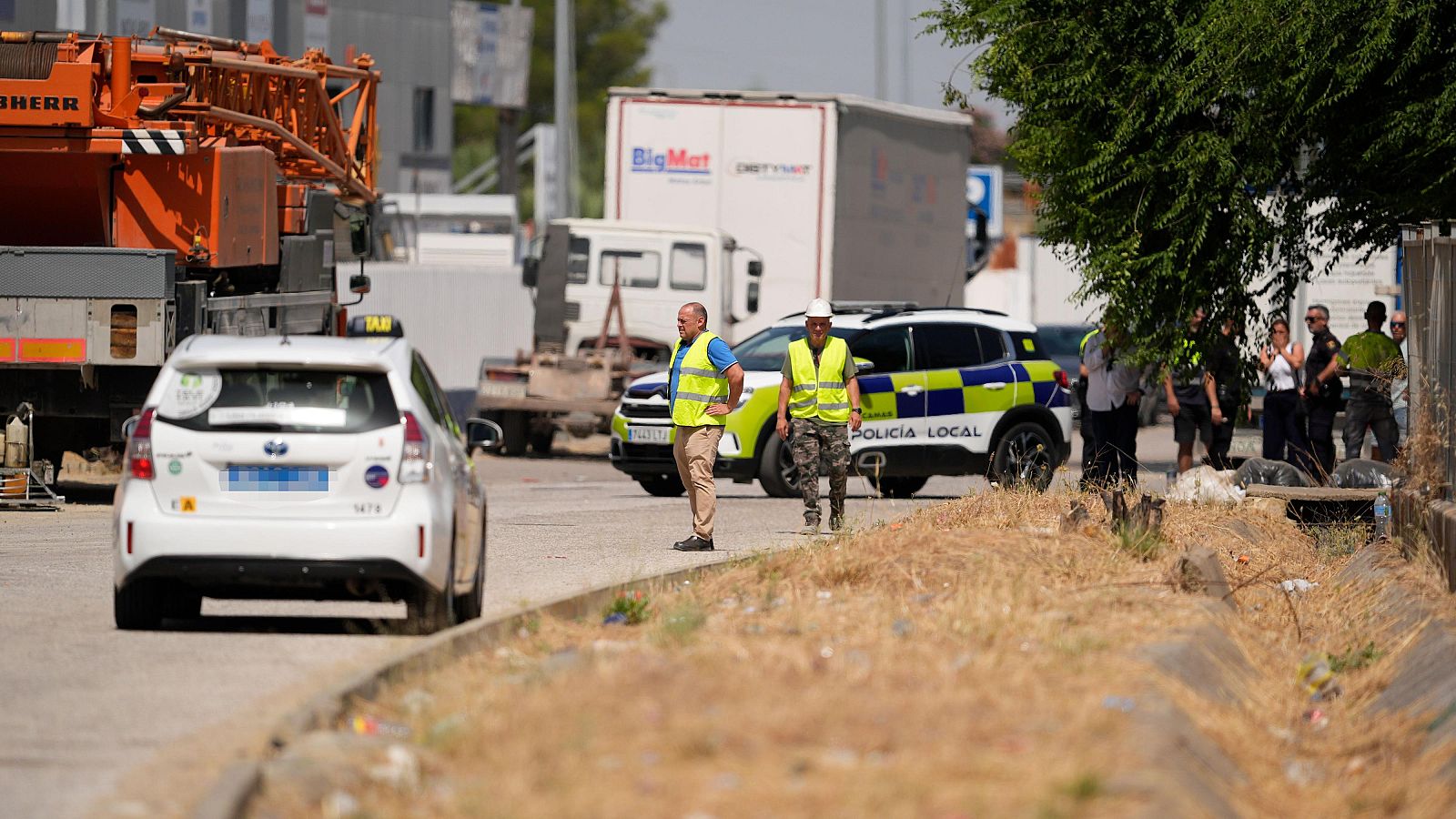 Derrumbe nave industrial en Sevilla