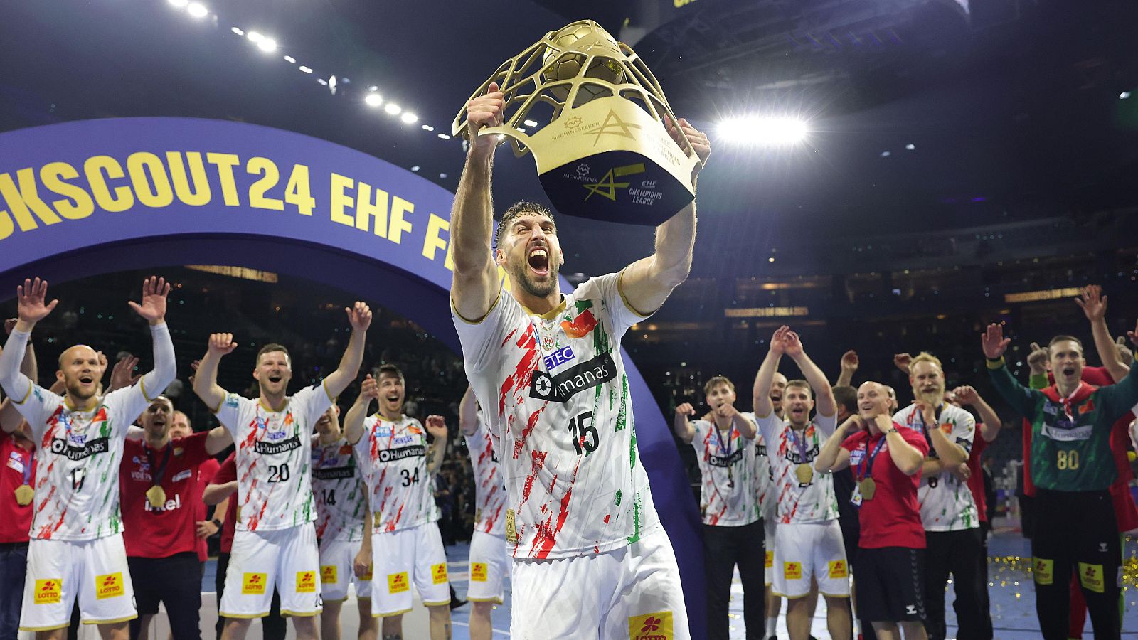 Antonio Serradilla es campeón de la Champions después de un cáncer ocular