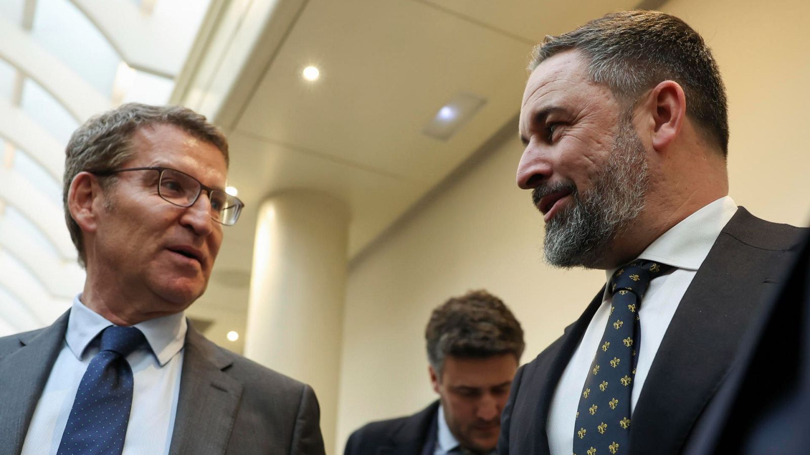 El líder del PP, Alberto Núñez Feijóo, y el de Vox, Santiago Abascal, en una imagen de archivo