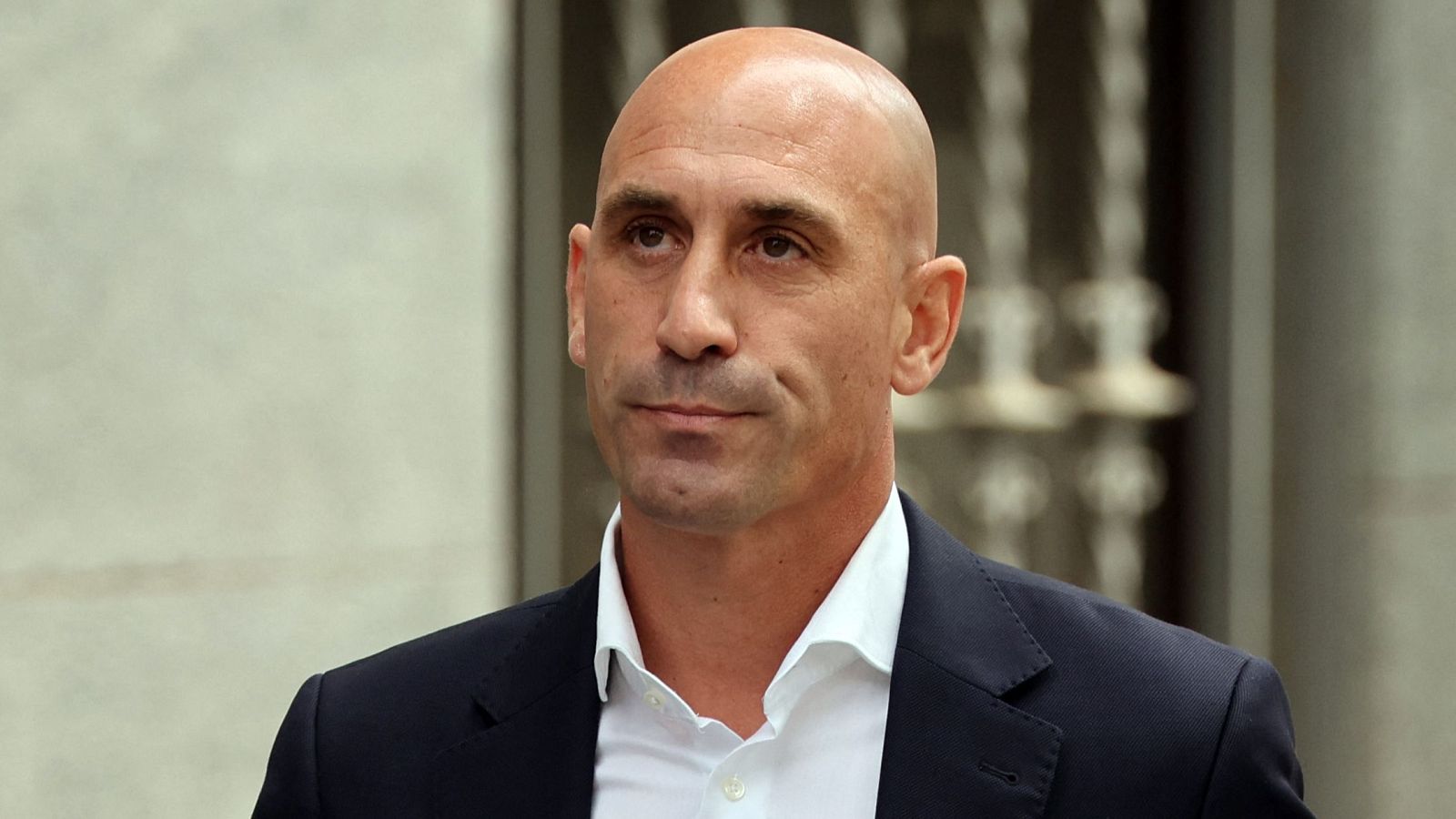 Rubiales condenado a pagar 10.000 euros por el beso no consentido a Hermoso