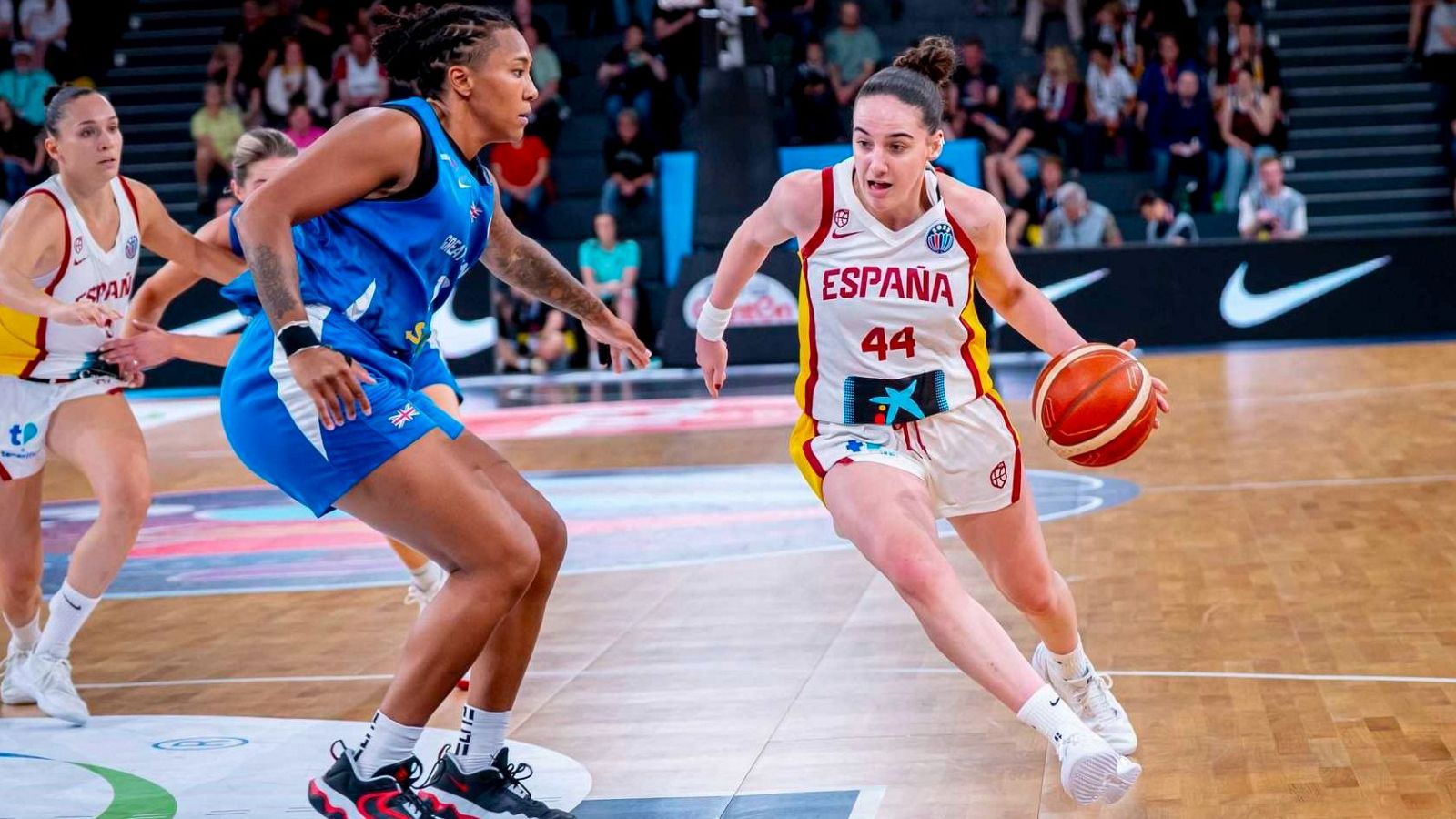 "Esto va por ti": España se conjura en el Eurobasket por la colitis de Iyana Martín