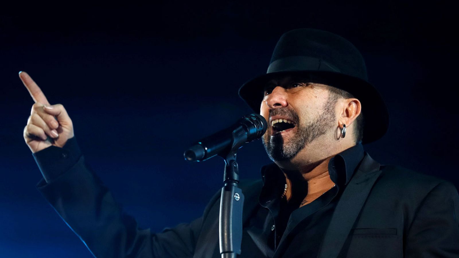 El Barrio convierte el WiZink Center en su taller para "reparar" corazones