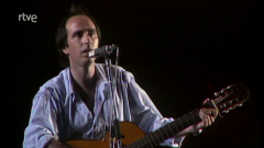 Així va ser la nit que Lluís Llach va omplir el Camp Nou fa 40 anys