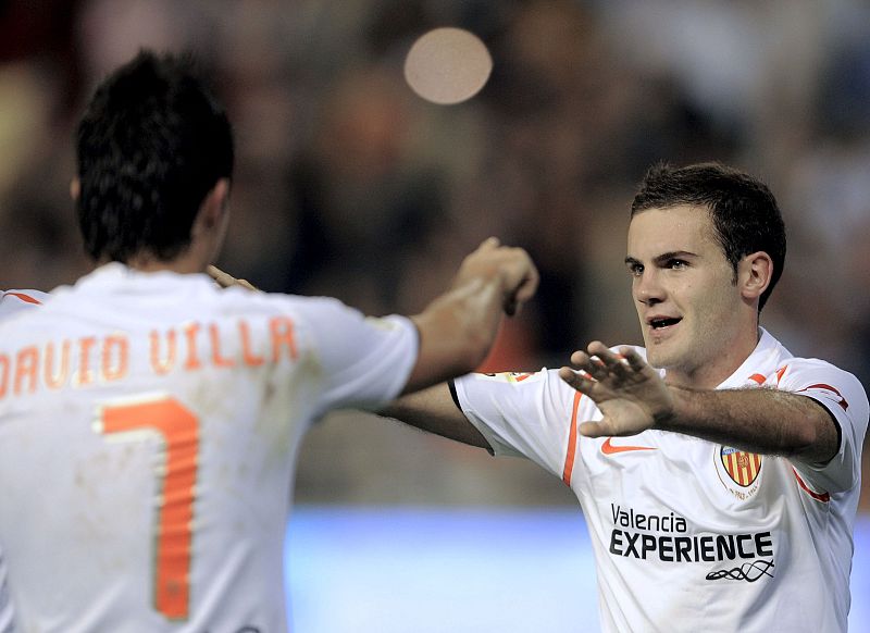 El Valencia mantiene el liderato