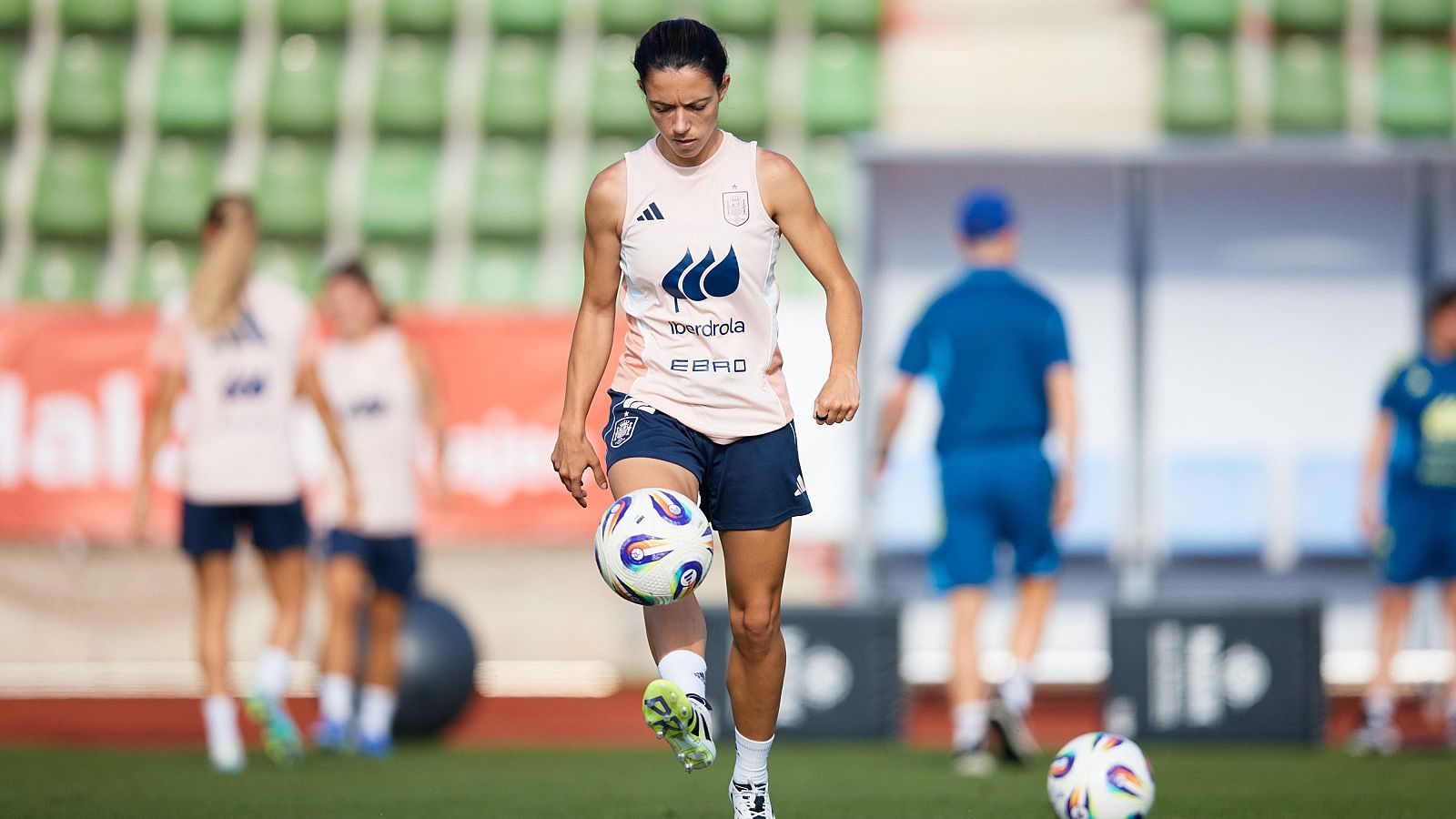 Aitana Bonmatí está llamada a ser una de las líderes del equipo en la Euro de Suiza.