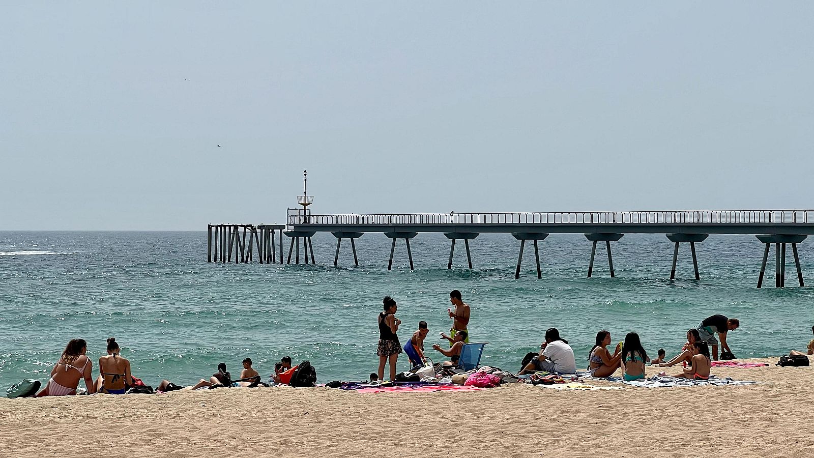 La temporada d'estiu a les platges catalanes comença el 15 de juny i acaba el 15 de setembre