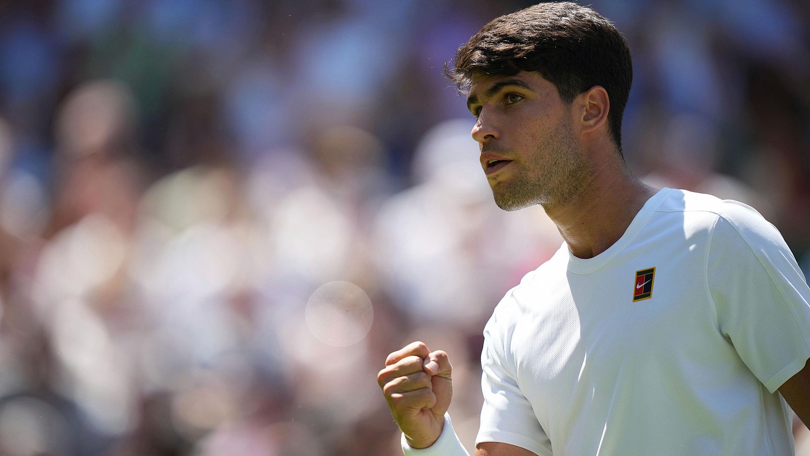 Alcaraz arranca la defensa de Wimbledon con su sufrido triunfo ante Fognini