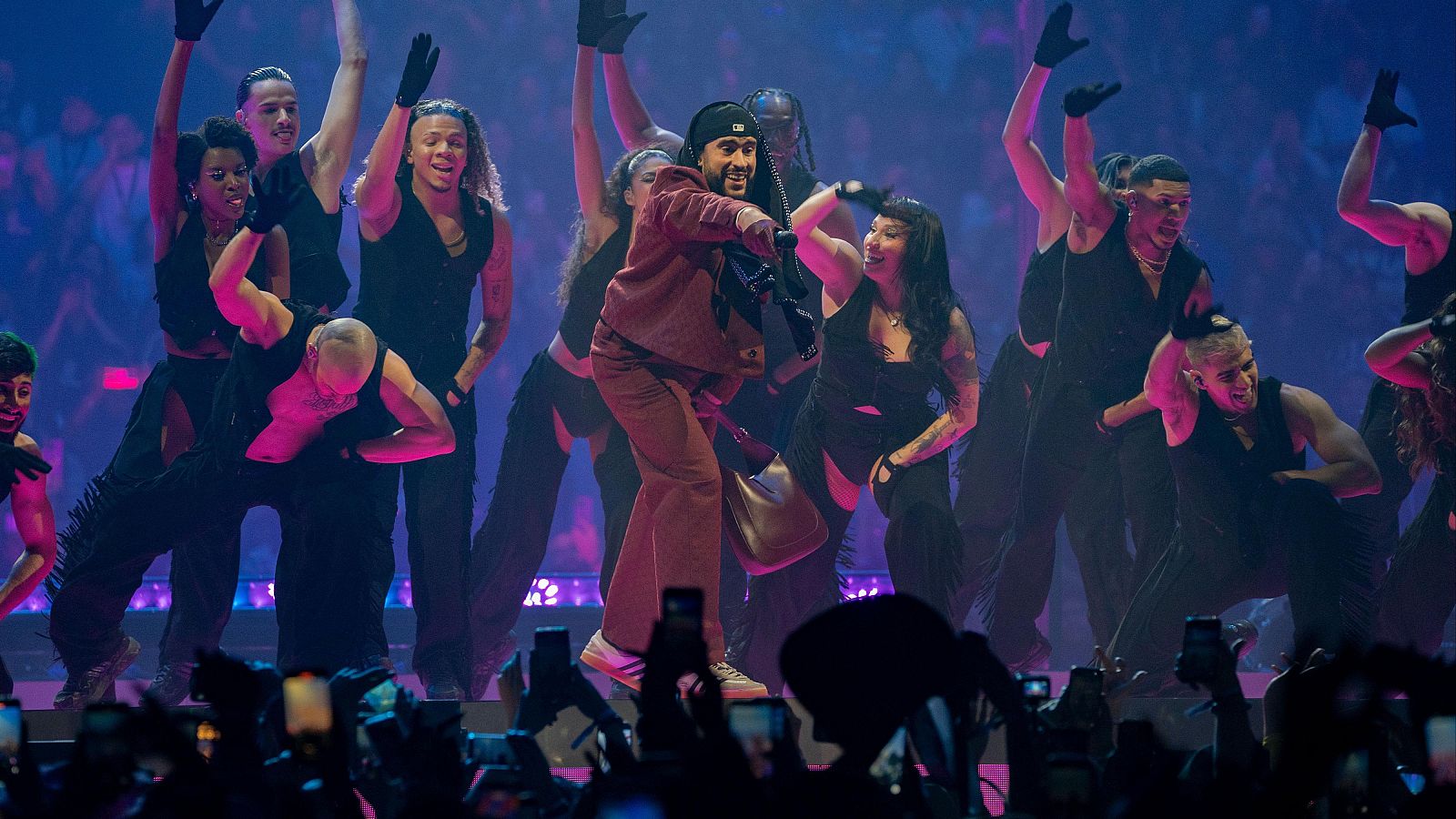 Bad Bunny presenta su 'Most Wanted Tour 2024' en la ciudad de Nueva York