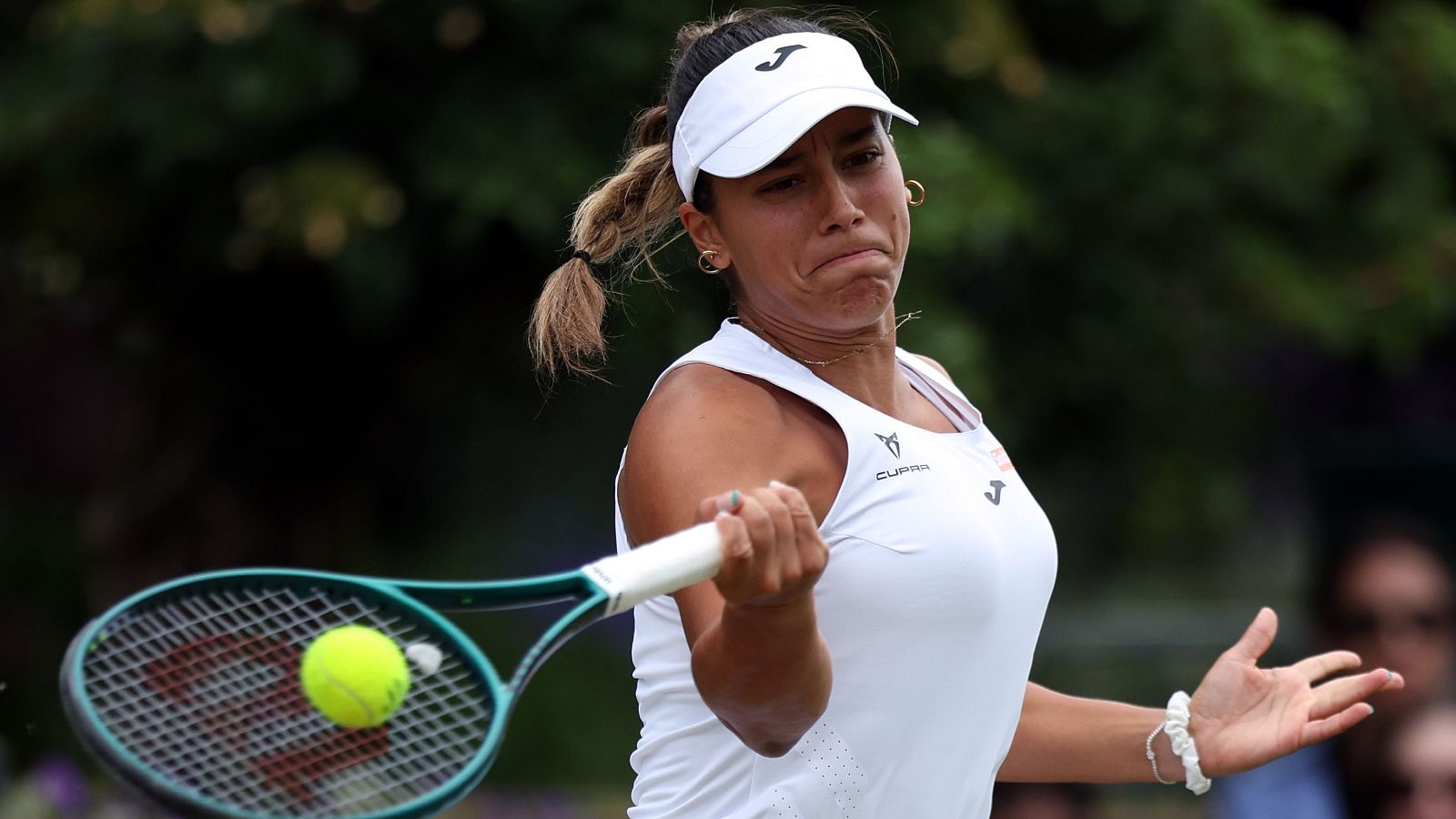 Jessica Bouzas se clasifica para los octavos de final de Wimbledon.