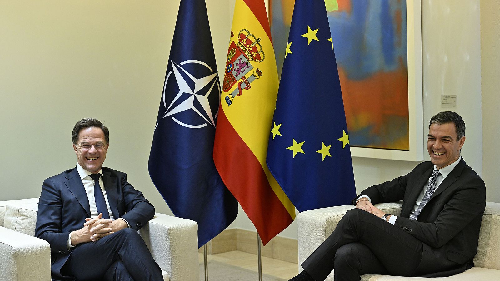 El 85% de los españoles respalda su pertenencia a la OTAN y un 57% apoya aumentar la inversión en defensa europea