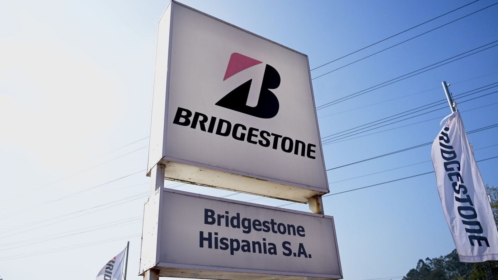 Bridgestone anuncia un ERTE en su fábrica de Cantabria hasta marzo de 2026
