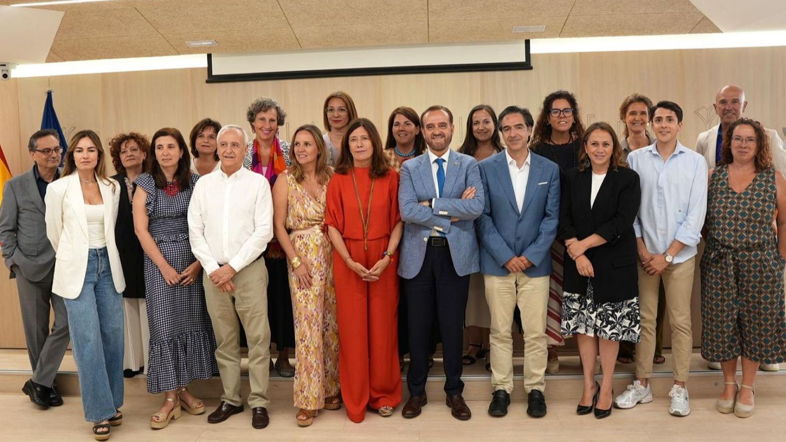 Foto de familia de los participantes en el acto de esta mañana
