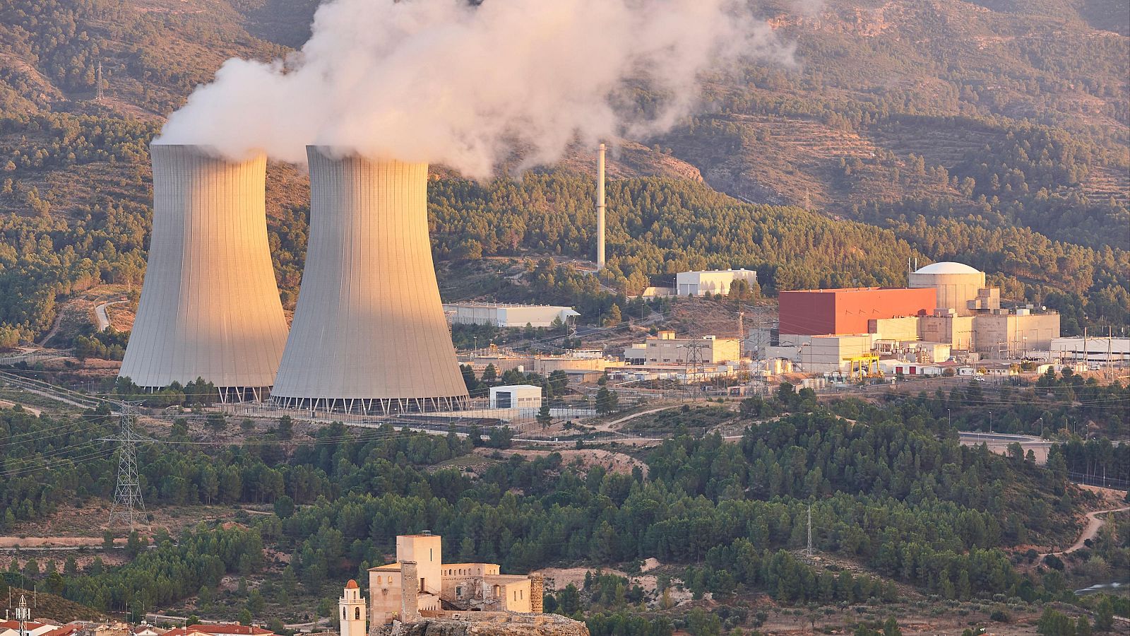 Endesa presenta una reclamación patrimonial contra el Gobierno por la tasa de residuos nucleares