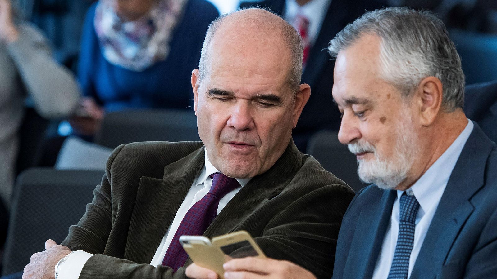 Los expresidentes andaluces Manuel Chaves y José Antonio Griñán, durante el juicio de los ERE