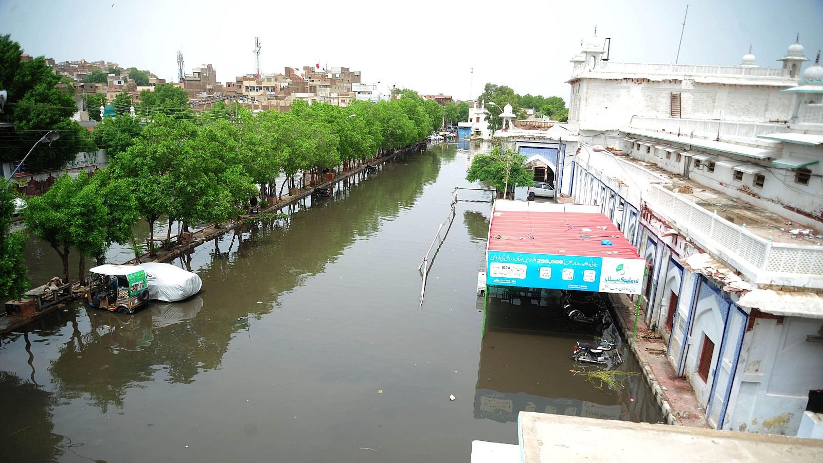 Al menos 63 muertos como consecuencia de las lluvias torrenciales en Pakistán