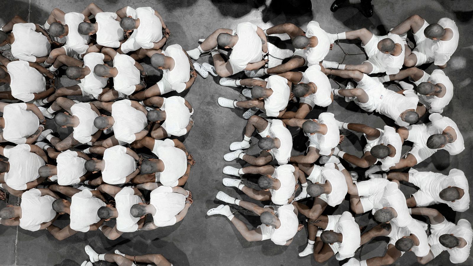 Presuntos miembros de la pandilla venezolana Tren de Aragua deportados por el gobierno de Estados Unidos