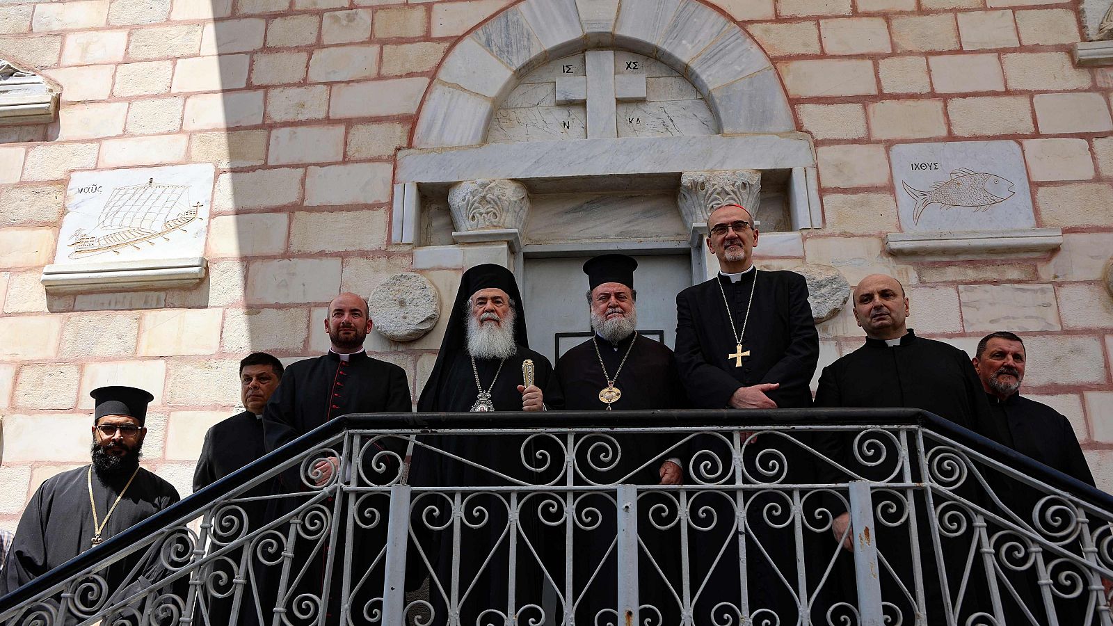 León XIV le pide a Netanyahu un alto al fuego y el fin de la guerra tras el ataque a la iglesia de Gaza