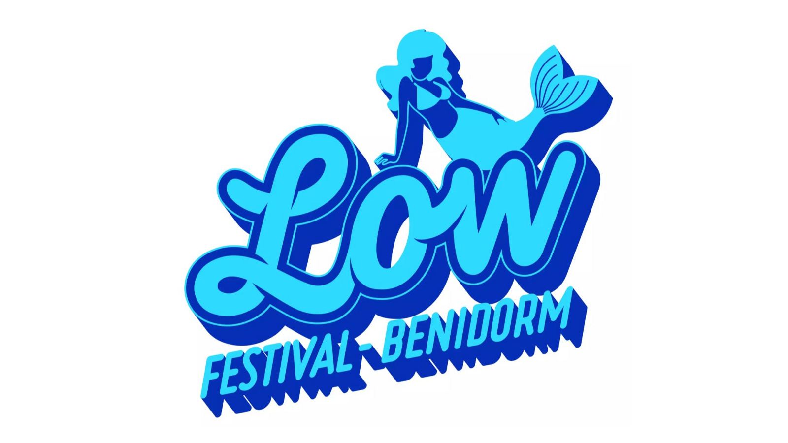 Logo del Low Festival: palabra "Low" en azul con efecto 3D, sobre la que se superpone una silueta de sirena; debajo, "FESTIVAL - BENIDORM" en 3D.