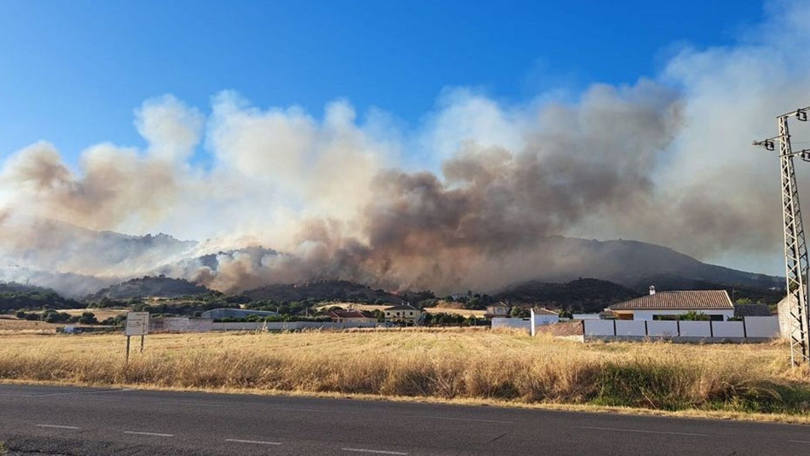 Incendio forestal declarado en las faldas de la Sierra de Córdoba