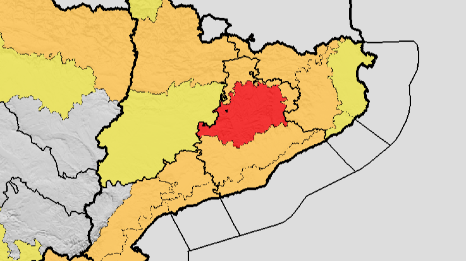 Mapa de riesgo de lluvias en Cataluña: zona central en rojo (alto riesgo), otras áreas en amarillo y naranja (riesgo menor).