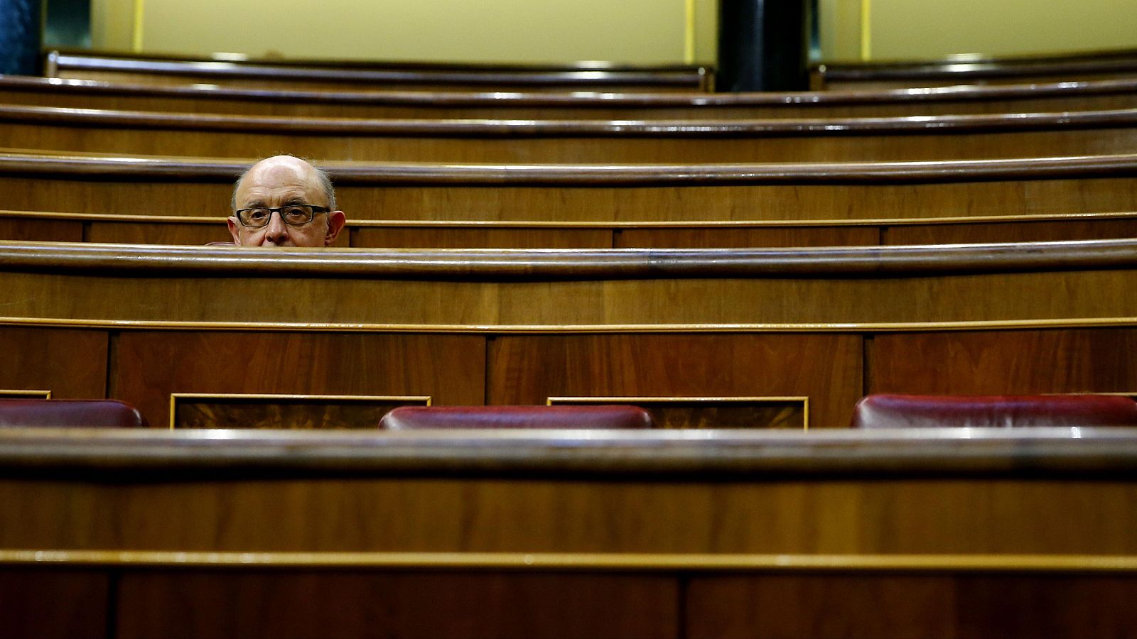 Caso Cristóbal Montoro: se investiga el uso de "testaferros" y "empresas pantalla"