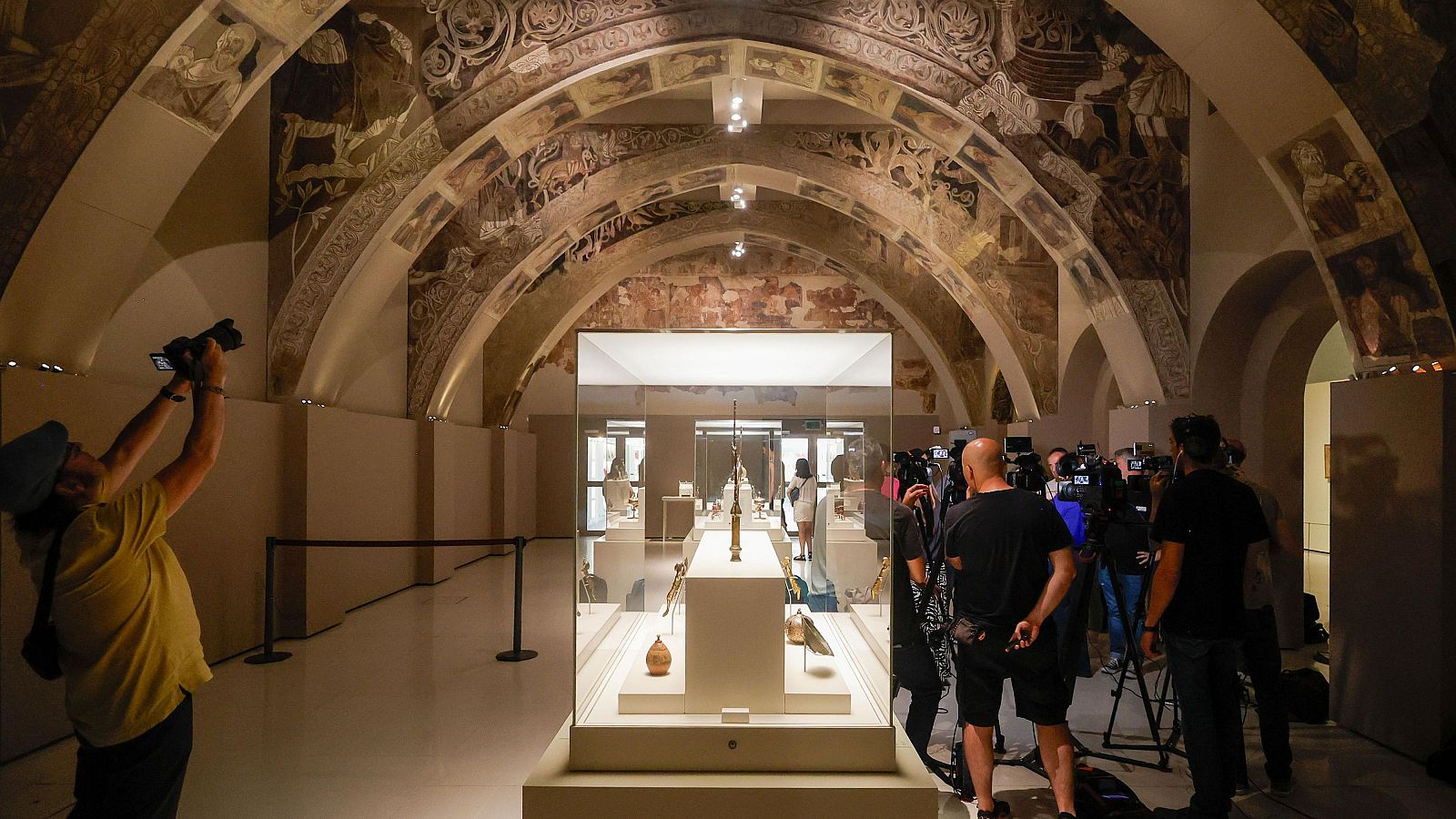 La jueza da un plazo de siete meses a Cataluña para devolver las pinturas de Sijena