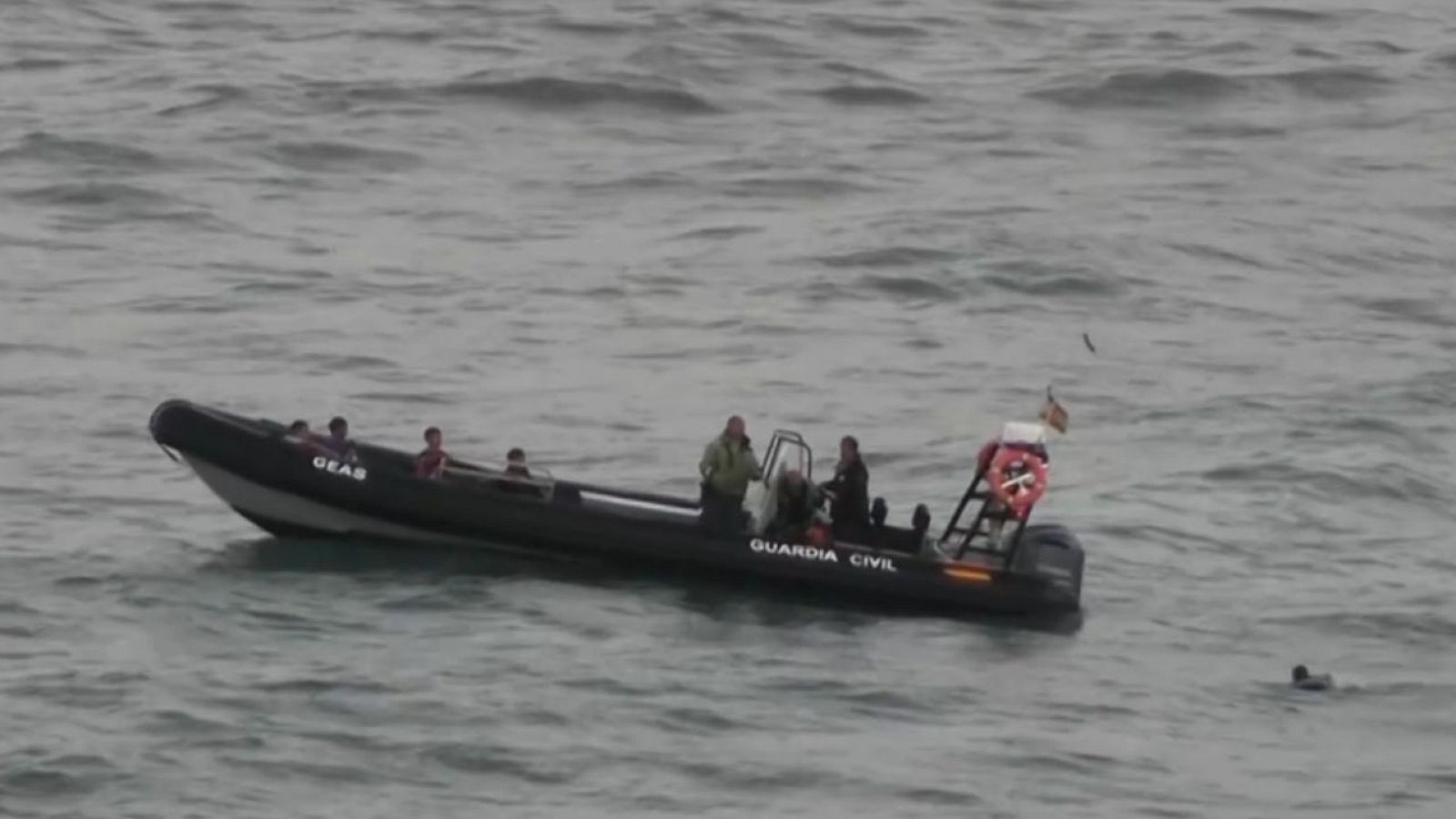 Ceuta pide "auxilio" al Gobierno tras la entrada de más de 50 menores migrantes en una noche