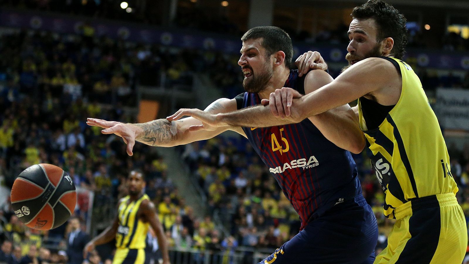 Fenerbahce Dogus vs FC Barcelona Lassa