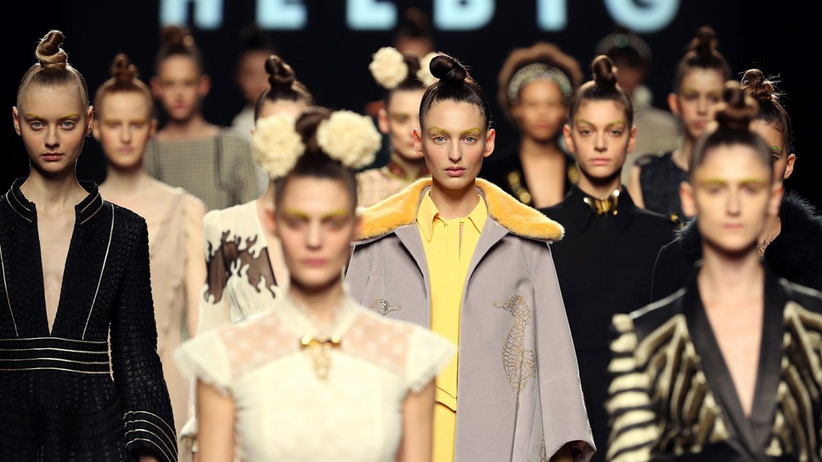 Desfile de Teresa Helbig